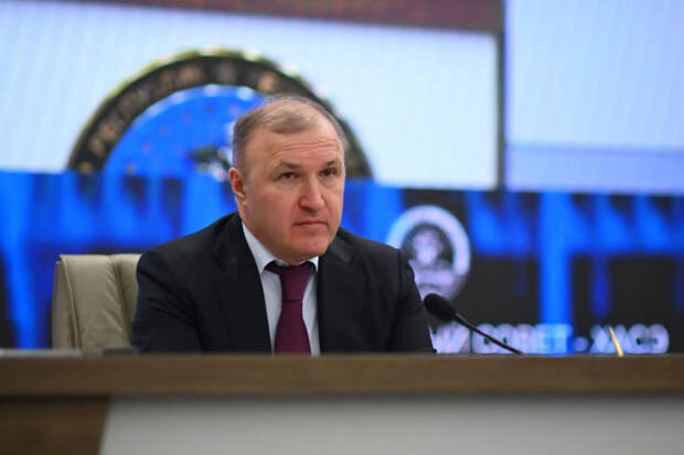 Мурат Кумпилов: "Адыгея уверенно движется в рамках общенационального курса, обозначенного президентом РФ"