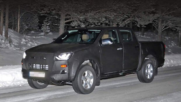 Isuzu d-max. Сильнее всего изменится фронтальная часть, начиная с новых фар, обрамлённых крупными скобками ходовых огней.