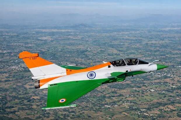 Нью-Дели отказывается от российских нефти и истребителей