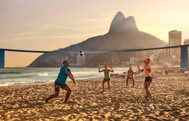 Почему все спортивные мячи имеют собственную форму, размер и материал