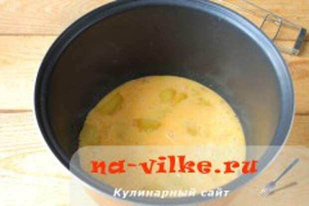 Омлет в мультиварке с картошкой