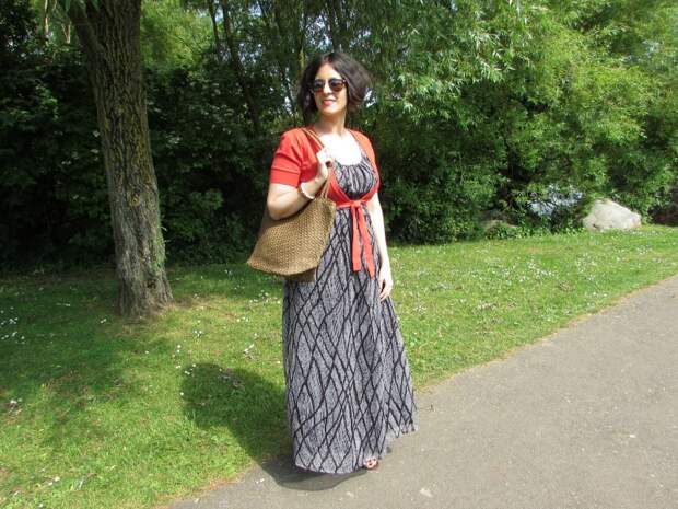 How to style a maxi dress How to style a maxi dress