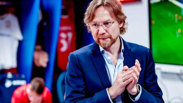 Карпин рассказал, что планирует на Новый год с семьей отдохнуть на Мальдивах