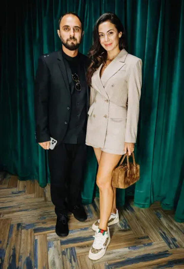 Демис Карибидис с супругой Пелагеей