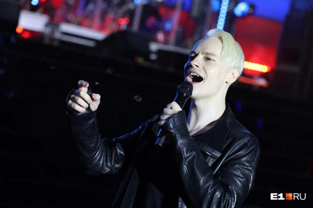 «Служу России!» Путин присвоил SHAMAN звание заслуженного артиста РФ