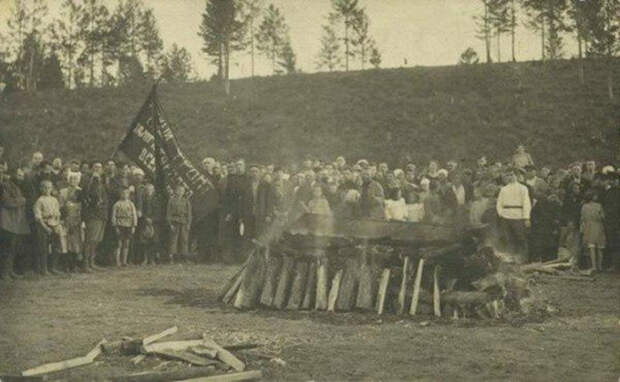 7 7
