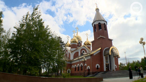 Сегодня ноябрьскому храму Архангела Михаила исполнилось 20 лет