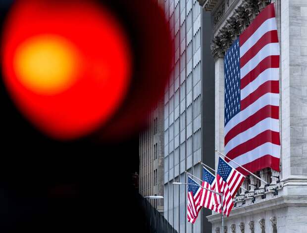 Песков: РФ заинтересована во взаимодействии с США, но мешают санкции