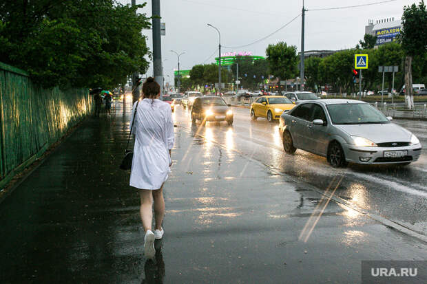 Гидрометцентр: в регионы УрФО придут дожди и порывистый ветер