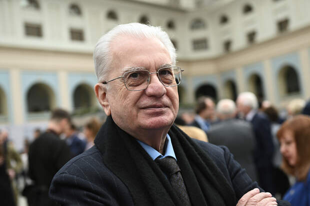 Евросоюз ввел санкции против Тимати и директора Эрмитажа