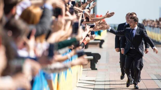 Украинцы поделились своими ожиданиями от президентства Зеленского