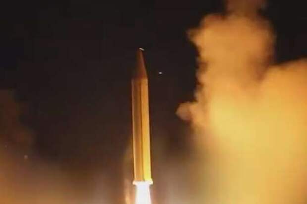 Иран впервые показал запуск тяжелых баллистических ракет Khorramshahr-4