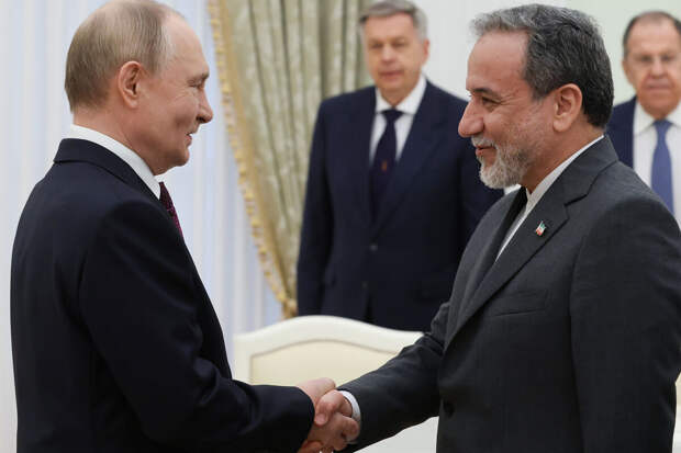 Глава МИД Ирана Арагчи рассчитывает на встречу с Путиным 27 апреля в России