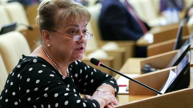 Депутат Алимова продолжит материться даже после критики Володина