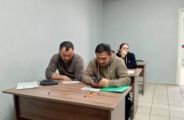 В России изменились правила трудоустройства иностранных граждан