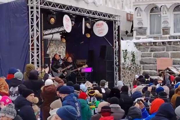 «Тайм-Аут», «После 11» и Алиса Вокс сыграли хиты в Измайловском Кремле