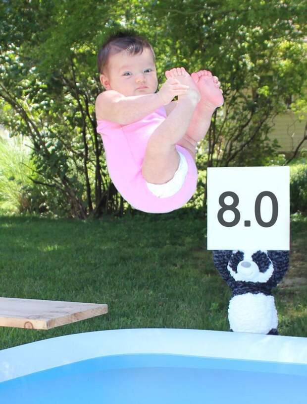 С помощью фотошопа женщина создала серию трогательных фото, на которых ее 2-летняя дочь занимается спортом
