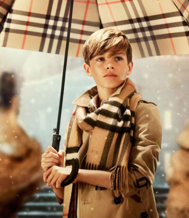 Ромео Бекхэм в рекламной кампании Burberry, 2014 
