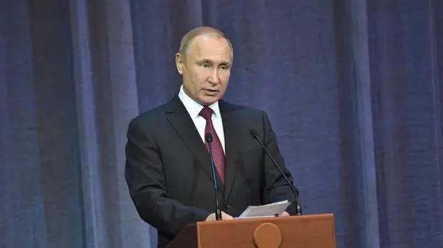 «Учились у безбожников прошлого века»: Путин о вмешательстве властей Украины в церковные вопросы