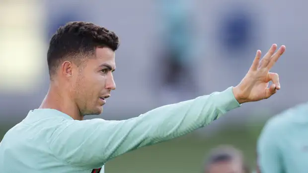 Источник назвал причину срыва трансфера Роналду в «Манчестер Сити»