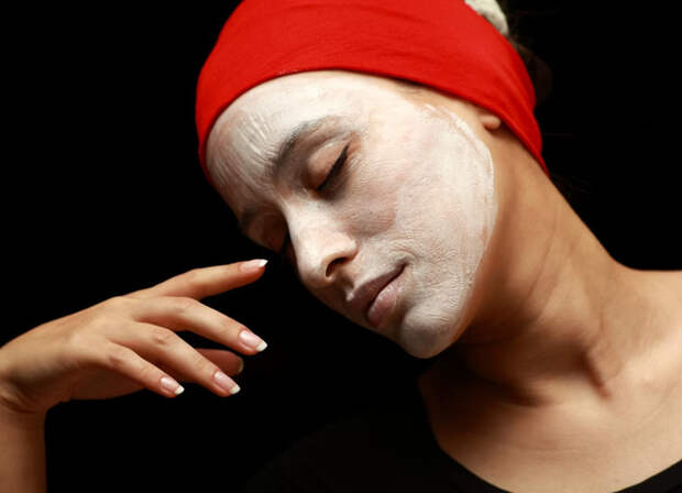 Антиэйдж без иллюзий: что стоит добавить в уход после 40 лет