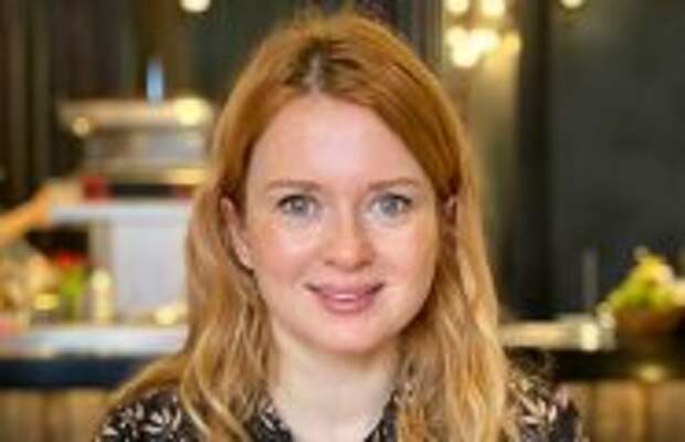 Шоу-бизнес: «Живу для себя, а не ради семьи»: Как выглядят 3 красавицы-дочки и сын Екатерины Копановой от мужа-моряка