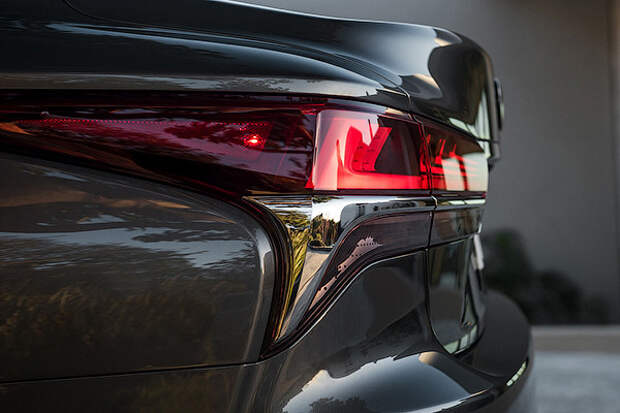 Новый флагман Lexus оснастили битурбо «шестеркой» lexus, lexus ls, авто