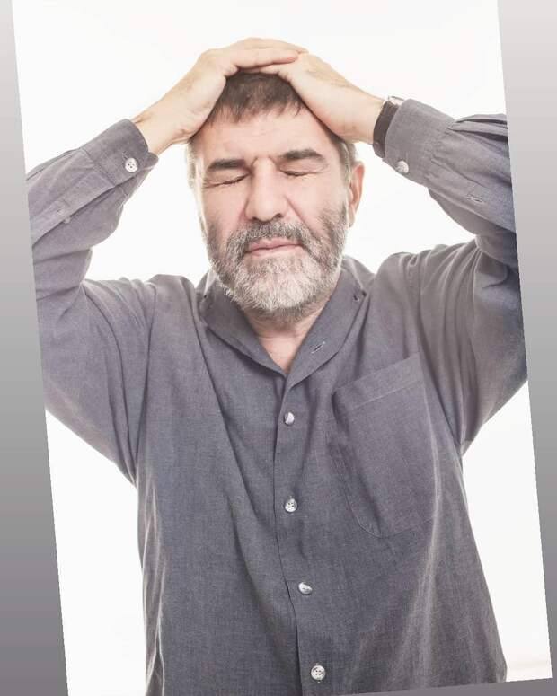 «Боюсь, что происходит непоправимое»: Евгений Гришковец о назначении Константина Богомолова ректором Школы-студии МХАТ