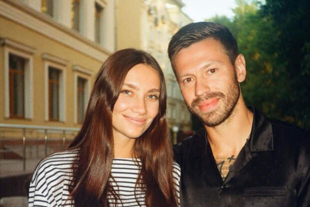 Диджей Карина Истомина призналась, что пережила выкидыш