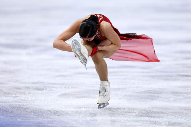 Медведева назвала гордостью фигуристку Петросян