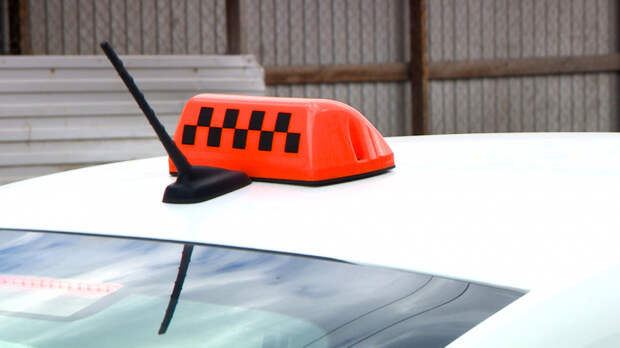 Число легальных перевозчиков такси в Петербурге выросло на четверть с начала 2026 года