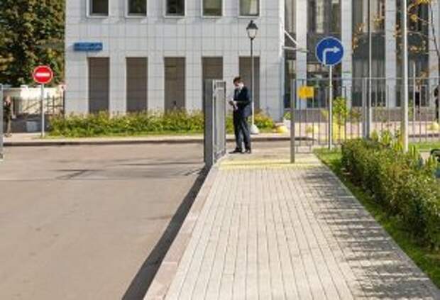 Благоустройство территории поликлиники начали в районе. Фото: сайт мэра Москвы