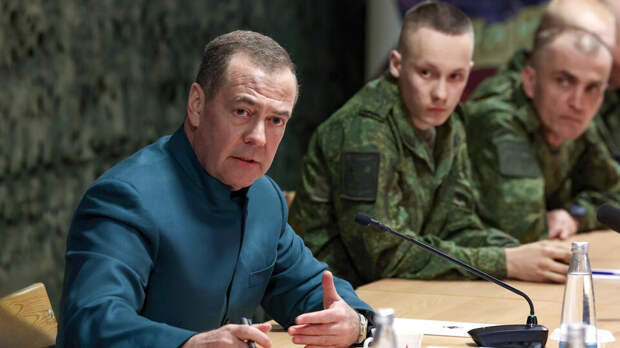 Медведев указал на угрозу оснащения БПЛА реактивными двигателями