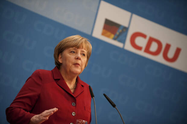 Рейтинги партии Меркель скатились до исторического минимума