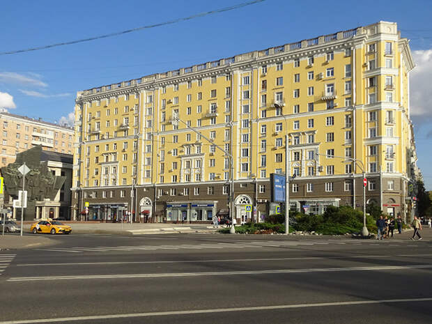 Симонова обитель - несокрушимый Москвы хранитель