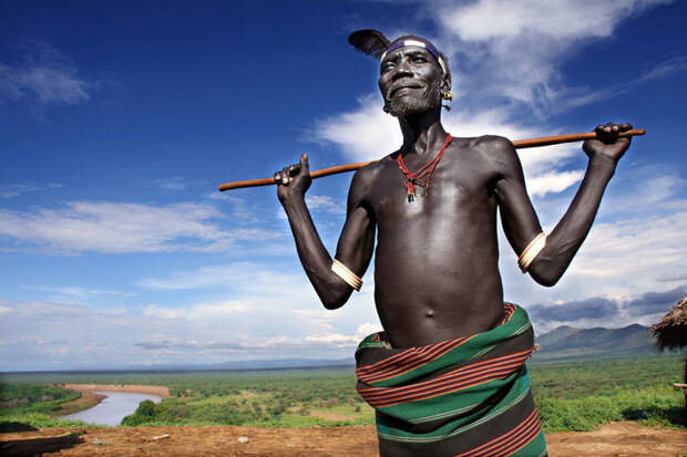 Глава племени Каро в деревне Корчо, Эфиопия вокруг света, путешествия, фотография