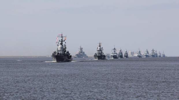 Моряки Тихоокеанского флота ВМФ РФ провели тренировку по борьбе за живучесть корабля