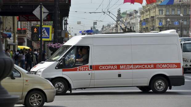 Две школьницы погибли после падения с 14-го этажа на юго-востоке Москвы