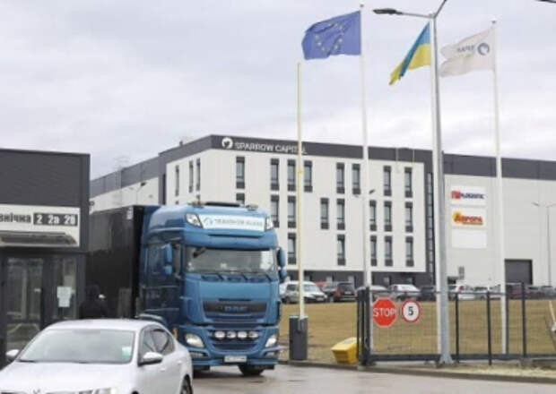 Украинский писатель обвинил в ракетном ударе по Львову русскоязычных беженцев Украинский писатель обвинил в ракетном ударе по Львову русскоязычных беженцев