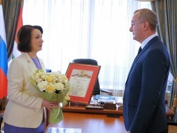 Владислав Шапша поблагодарил главу Калужского отделения Банка России за вклад в развитие финансовых институтов региона