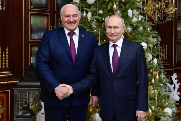Помощь с долгами и газом. О чем Лукашенко договорился с Путиным