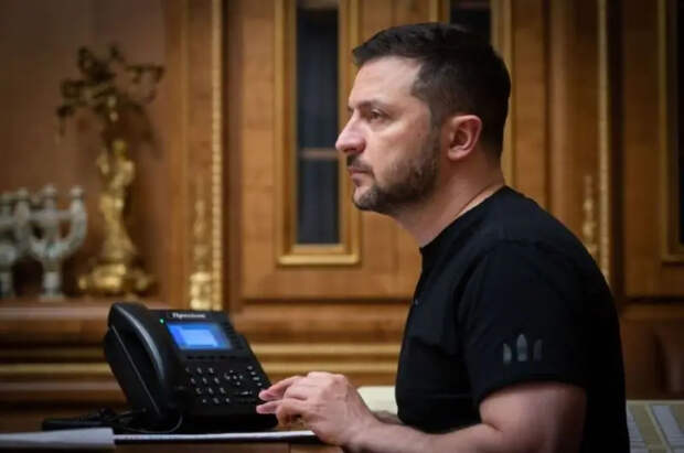 Лидер французской партии назвал бредом заявление Зеленского об угрозе Путина для Европы