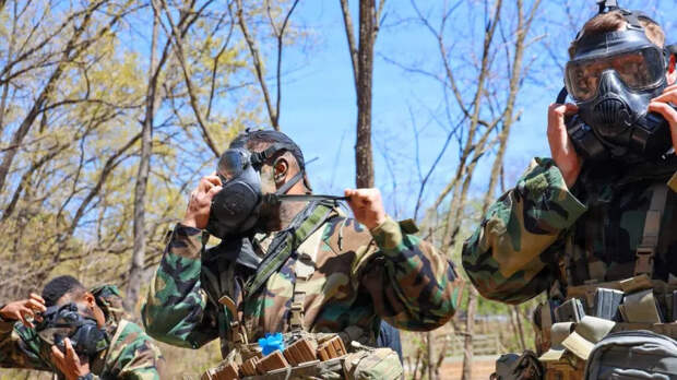 «У нас есть зарин»: в США после скандальных откровений уволили начальника РХБ Пентагона