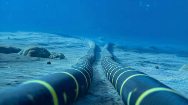 Якорем по кабелю: как ЕС может усилить защиту подводных международных сетей