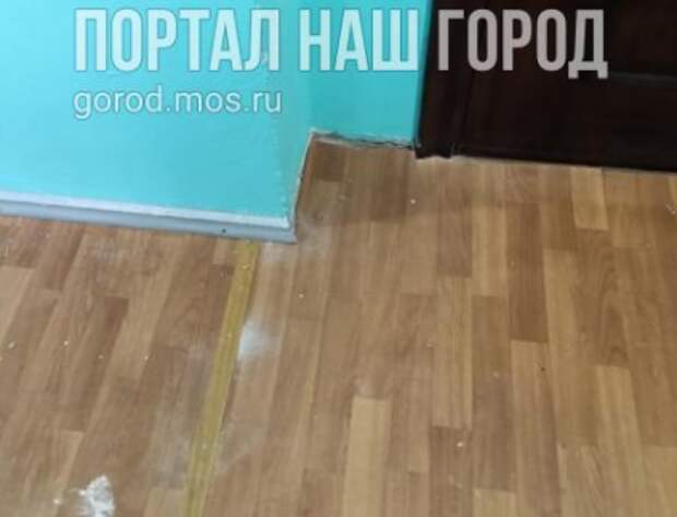 Жильцы дома на Новороссийской устали спотыкаться о линолеум