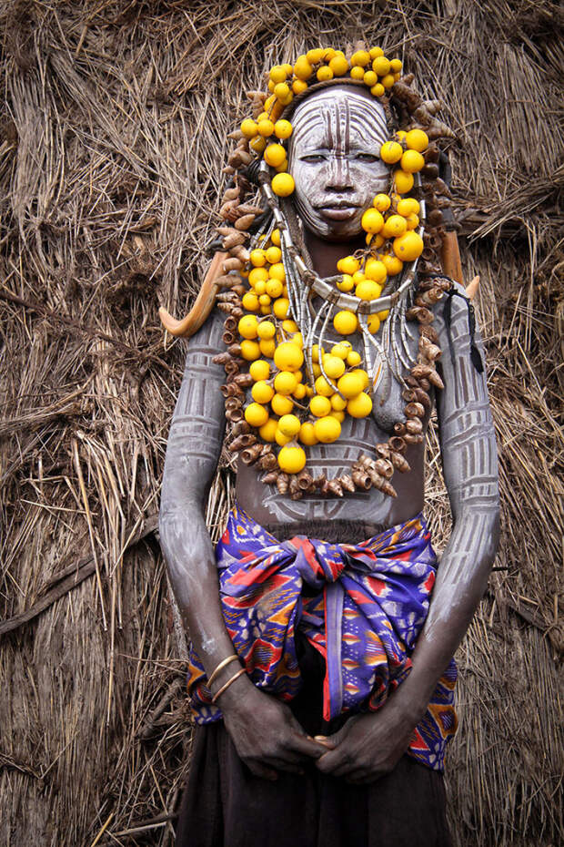 Женщина племени Мурси в долине Омо, Эфиопия вокруг света, путешествия, фотография