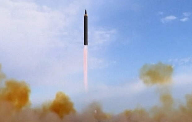 Япония подтвердила запуск КНДР двух баллистических ракет