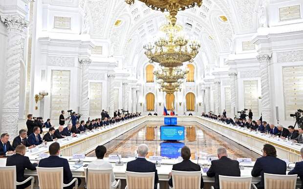 Губернатор Павел Малков принял участие в обсуждении нацпроектов под председательством Путина