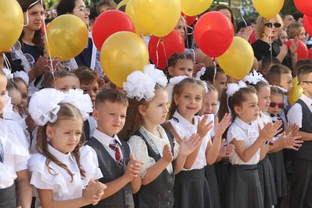 Астраханские школы готовятся к зачислению детей на новый учебный год