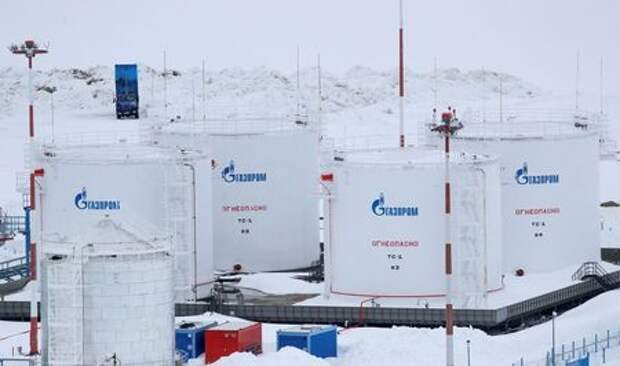 A view shows fuel tanks at Bovanenkovo airport near a gas processing facility, operated by Gazprom company, on the Arctic Yamal peninsula, Russia May 21, 2019. Picture taken May 21, 2019. REUTERS/Maxim Shemetov
